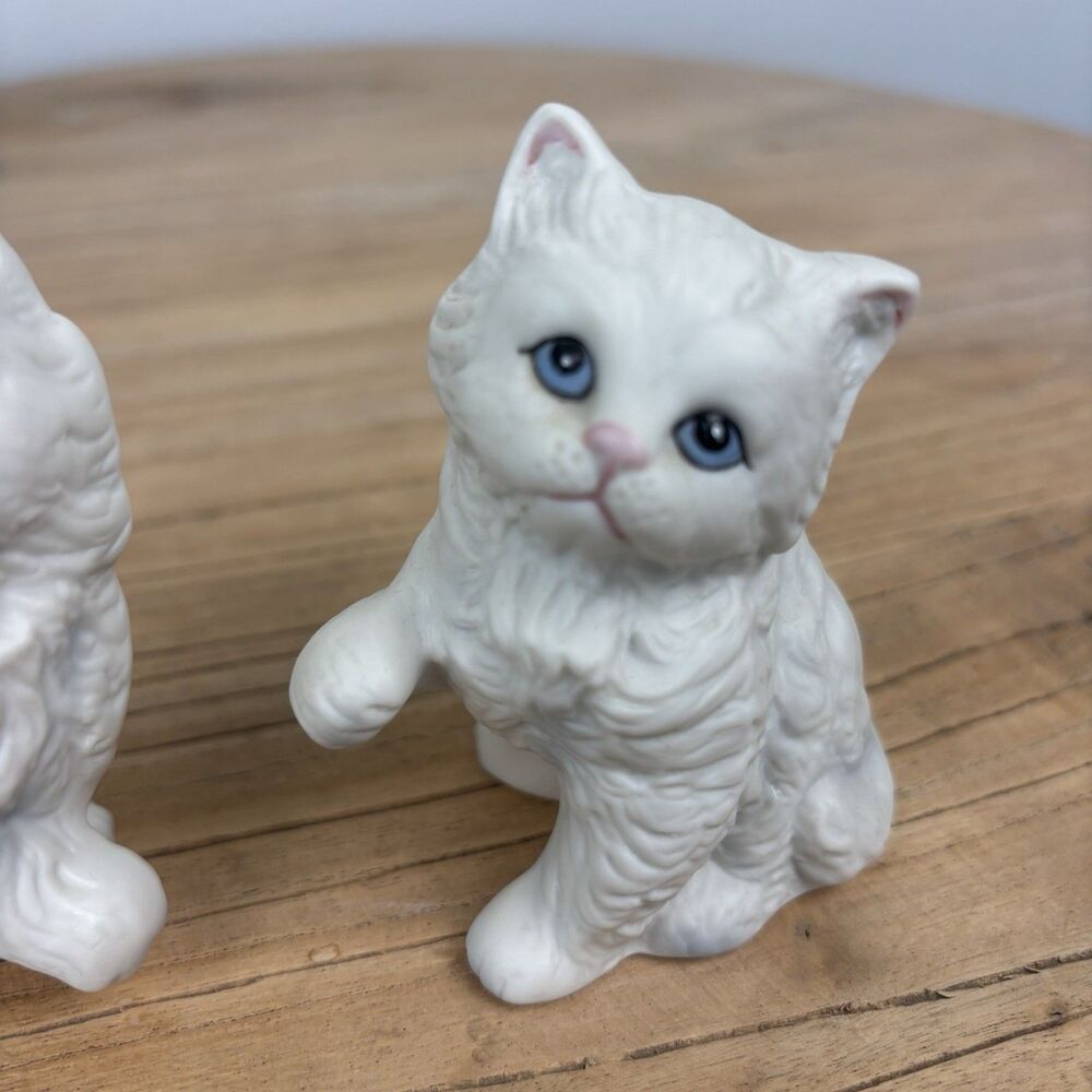 Vintage Homco White Kitten Cat Figurines Pair Porcelain Blue Eyes Granny Cottage - Picture 6 of 15